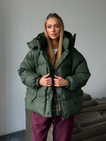 Įkelti vaizdą į galerijos peržiūrą, “OVERSIZE” PŪKINĖ STRIUKĖ
