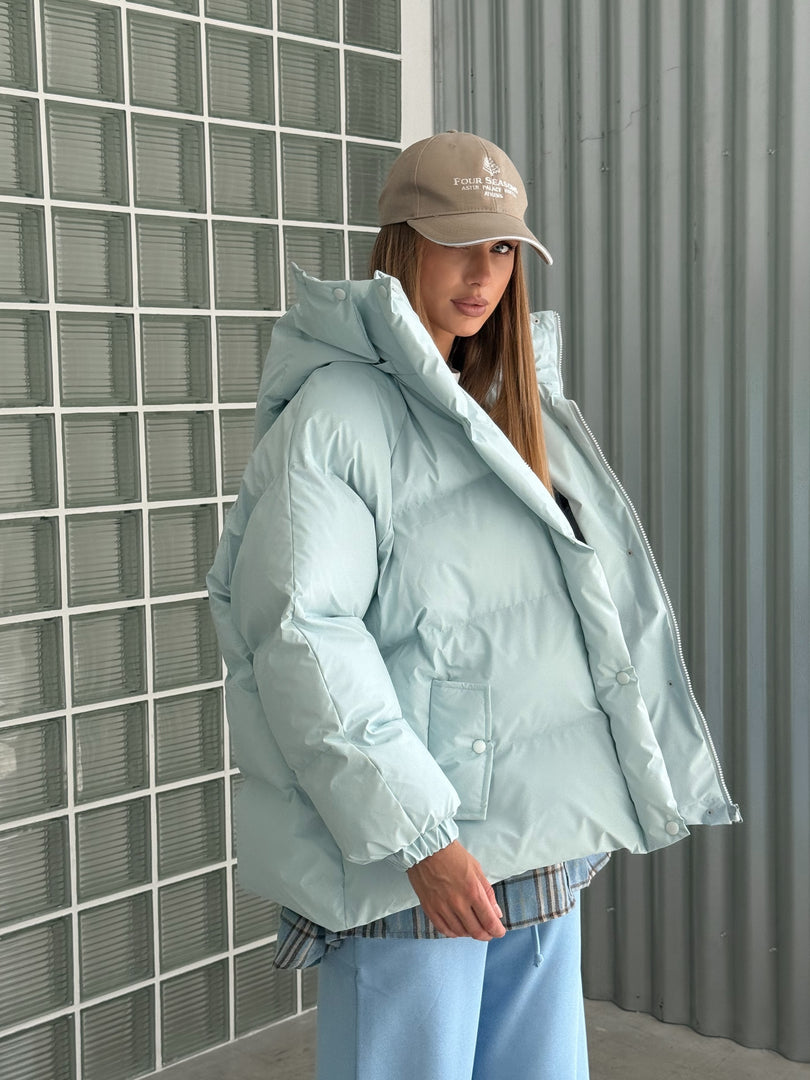 “OVERSIZE” PŪKINĖ STRIUKĖ