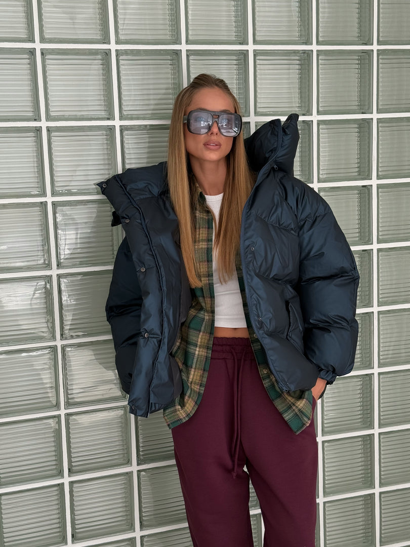 “OVERSIZE” PŪKINĖ STRIUKĖ