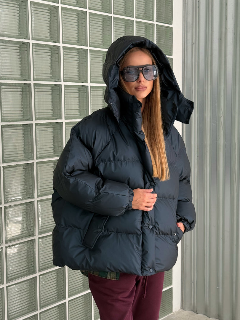 “OVERSIZE” PŪKINĖ STRIUKĖ