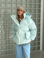 Įkelti vaizdą į galerijos peržiūrą, “OVERSIZE” PŪKINĖ STRIUKĖ
