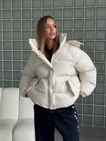 Įkelti vaizdą į galerijos peržiūrą, “OVERSIZE” PŪKINĖ STRIUKĖ
