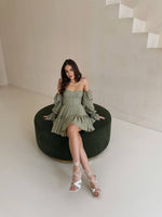 Įkelti vaizdą į galerijos peržiūrą, MINI SUKNELĖ SU RAUKTINUKAIS | PRE-ORDER
